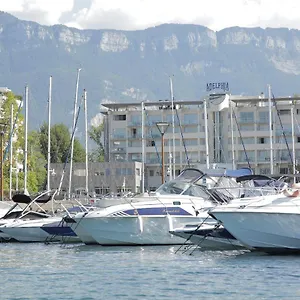 https://adelphia-la-marina.hotels-rhonealpes.com