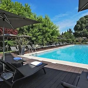 https://le-prieure-avignon.fr-provencehotel.com
